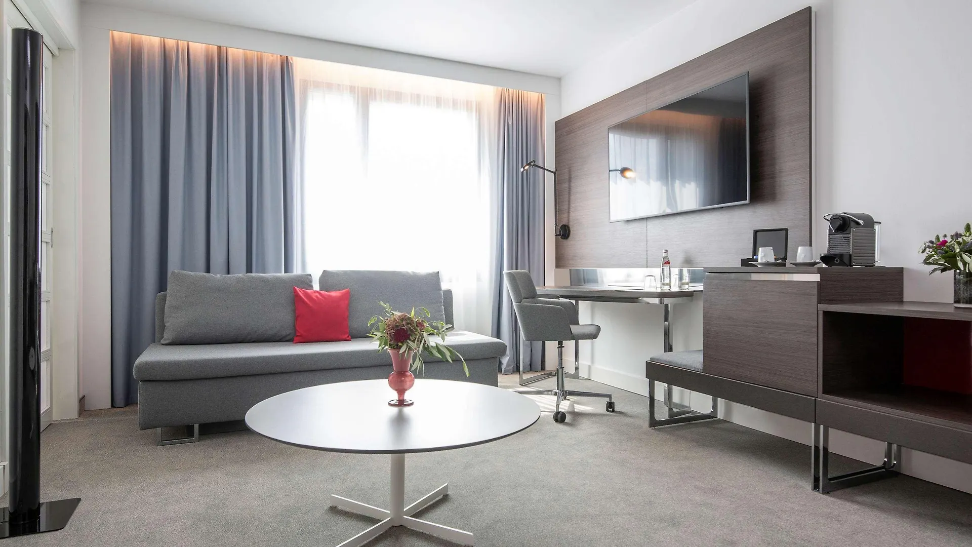 Novotel Hamburg City Alster Hotel